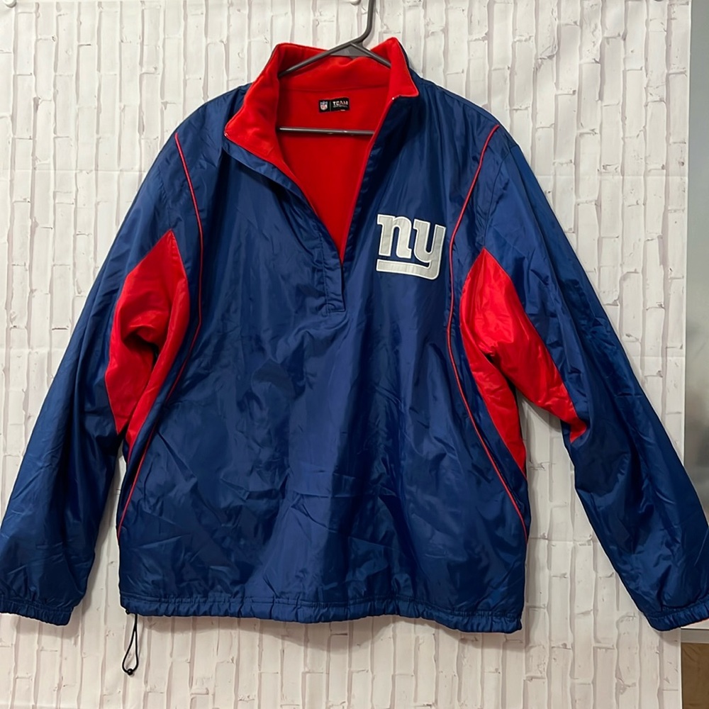 Men’s team apparel, reversible 1/4 zip